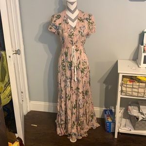 Women’s floral/tropical dress